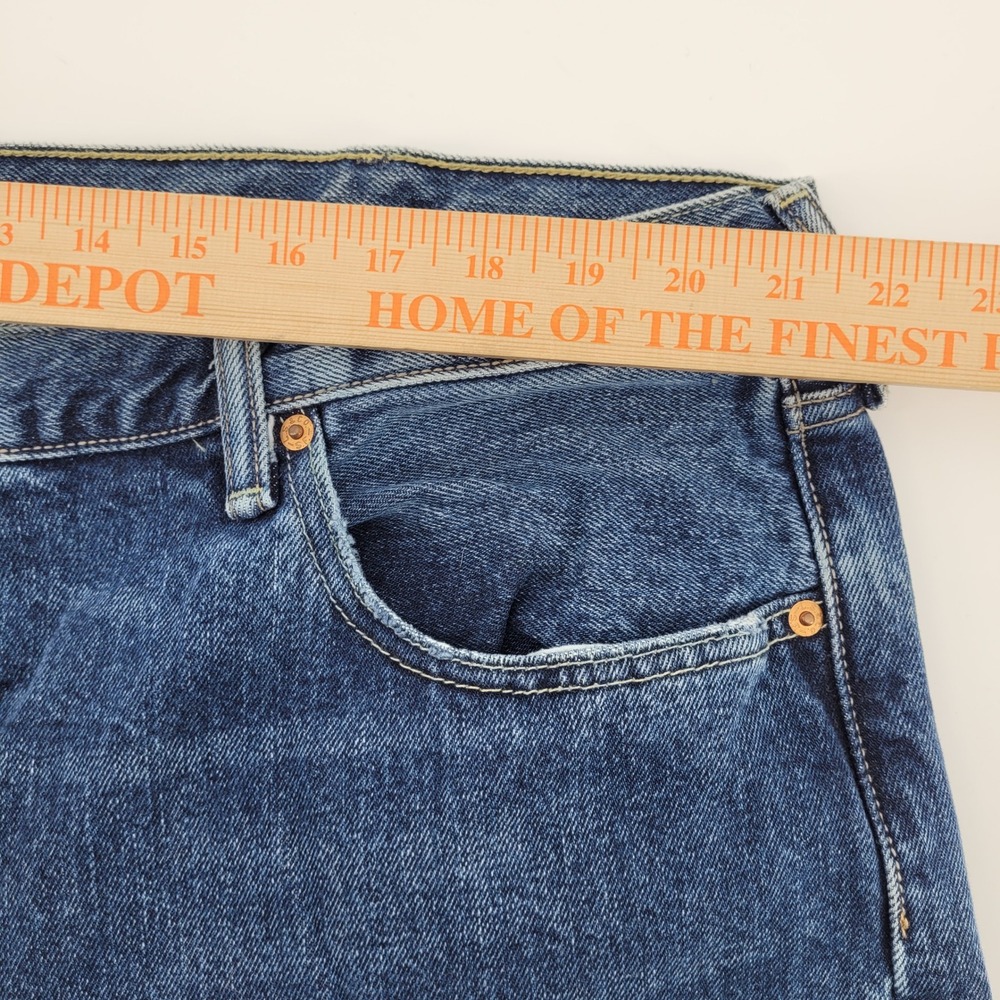 Levi's 501 Straight Leg Jeans Mens 44x32 Blue Button Fly Denim PC9-00501-2483 - Picture 5 of 8